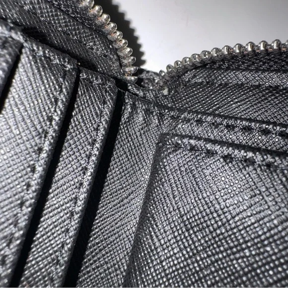 Michael Kors Black Logo Zip Around Leather Wallet - Picture 11 of 12